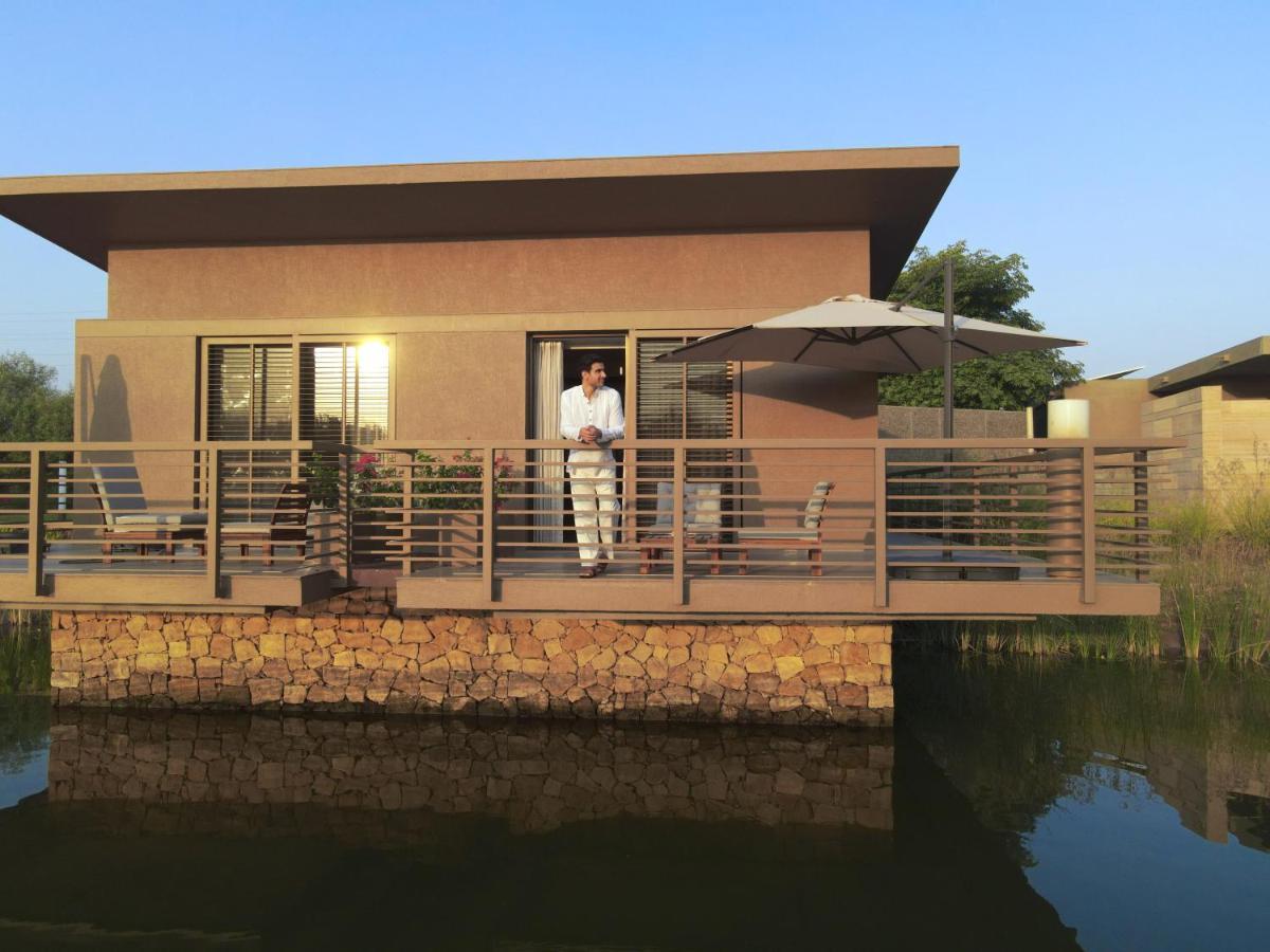 Life At Repose- Lake Villas Resort & Club Chor Warodra Ngoại thất bức ảnh