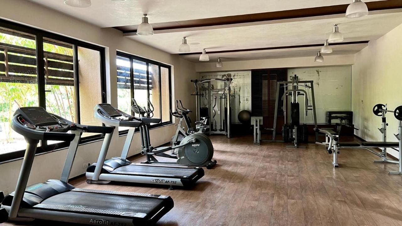 Life At Repose- Lake Villas Resort & Club Chor Warodra Ngoại thất bức ảnh